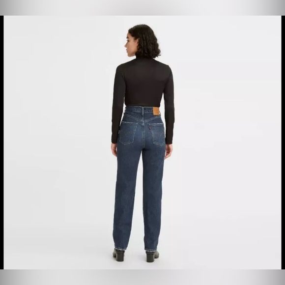 Levi's Womens 70s High Rise Slim Fit Straight Leg Denim Jeans Dark Wash. 💕 - Picture 2 of 8